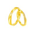 Sophisticated Matte Finish 18K Gold Unisex Couple Rings