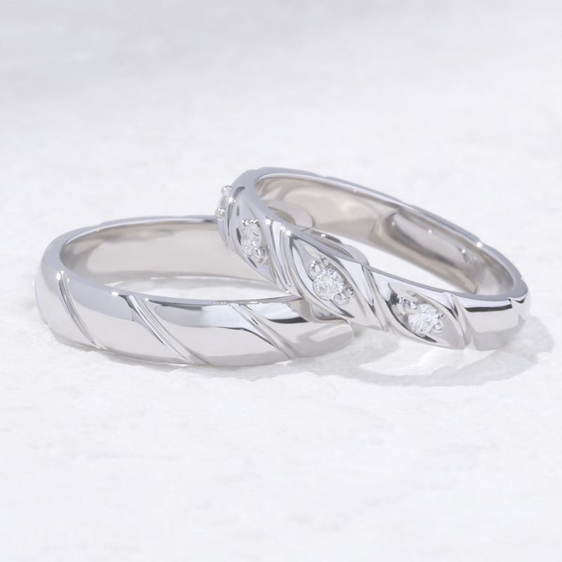 Matching Masterpiece: 10K Gold Plated and Inner Grooved Couple Rings Perfect for Weddings