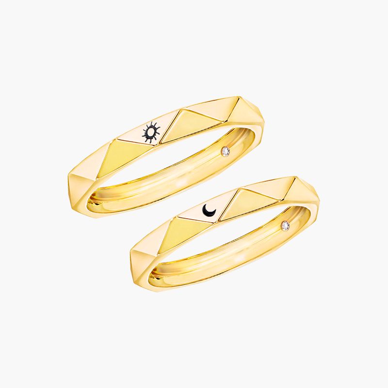 Dazzling Duo: 10K Gold and Infinity Knot Couple Rings for the Ultimate Wedding Statement